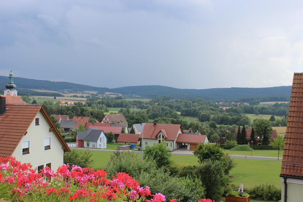 Pension-Gaestehaus Kueblboeck Neualbenreuth Cameră foto
